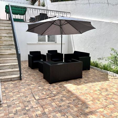 Oieras Beach Suite 2 - Large Double Room With En-Suite Bathroom And Balcony Oeiras Eksteriør billede